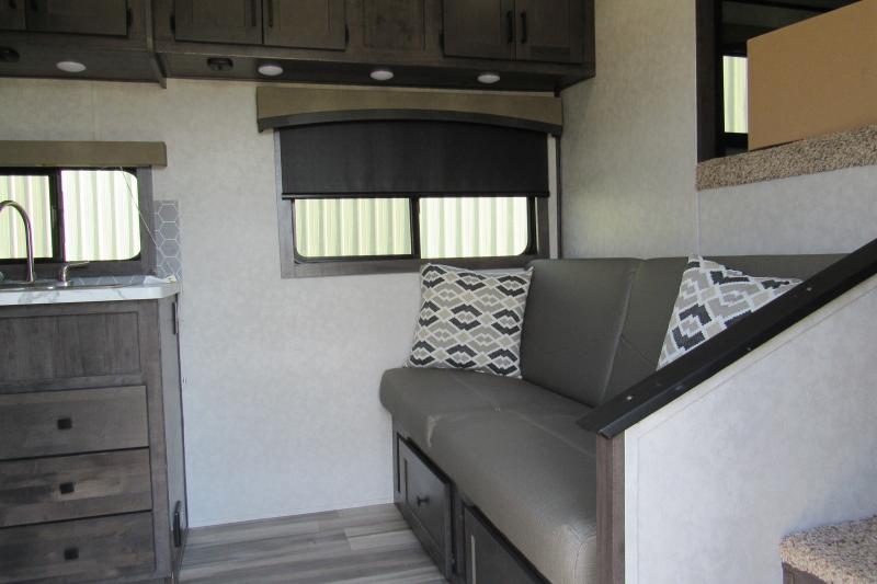 new Horse Trailers Bison Trailers  for sale, in Ottawa, IL Thumbnail 6