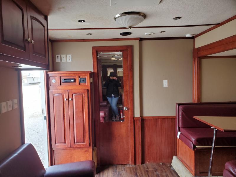 used Horse Trailers Bison Trailers  for sale, in Litchfield, IL Thumbnail 8