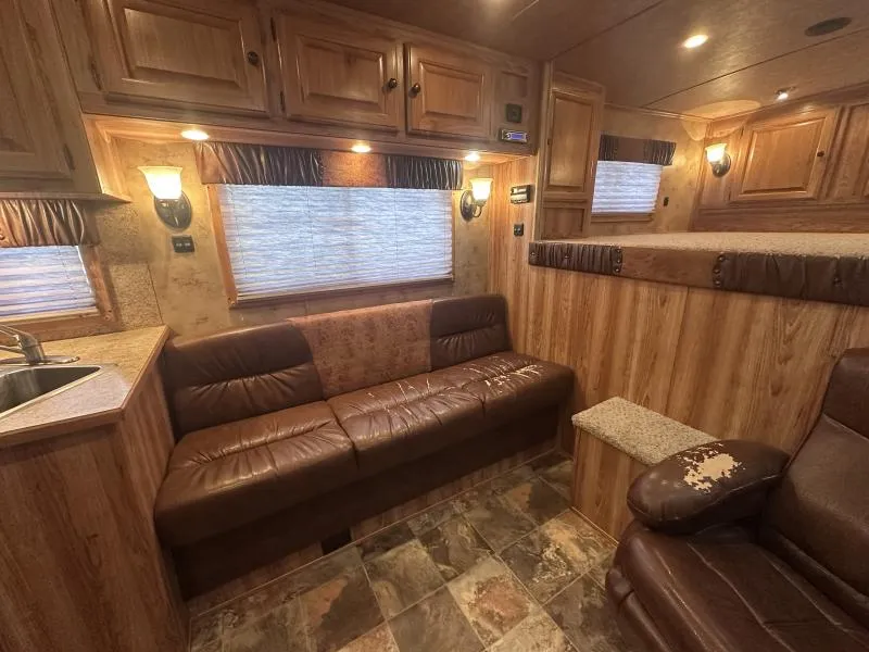 used Other Trailers Platinum Coach  for sale, in Litchfield, IL Thumbnail 6