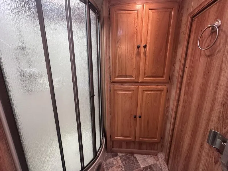 used Other Trailers Platinum Coach  for sale, in Litchfield, IL Thumbnail 11