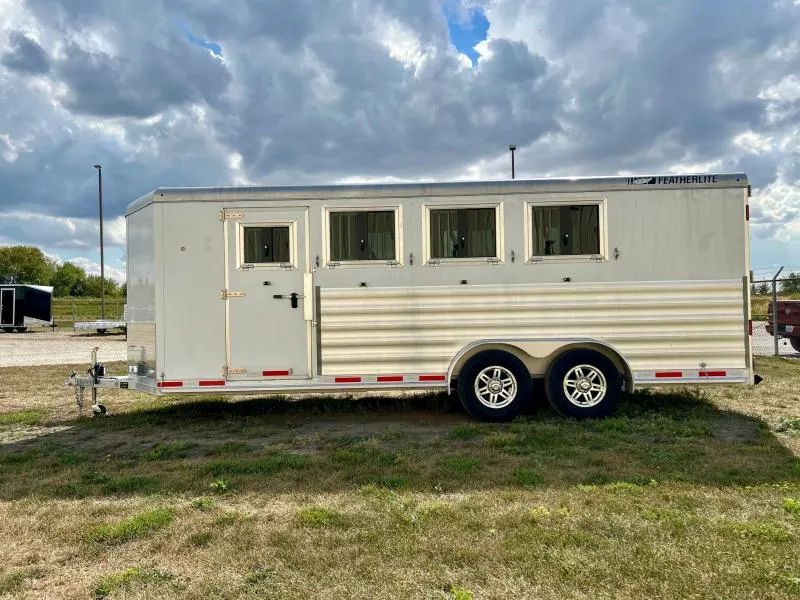 used Horse Trailers Featherlite  for sale, in Ottawa, IL Thumbnail 7