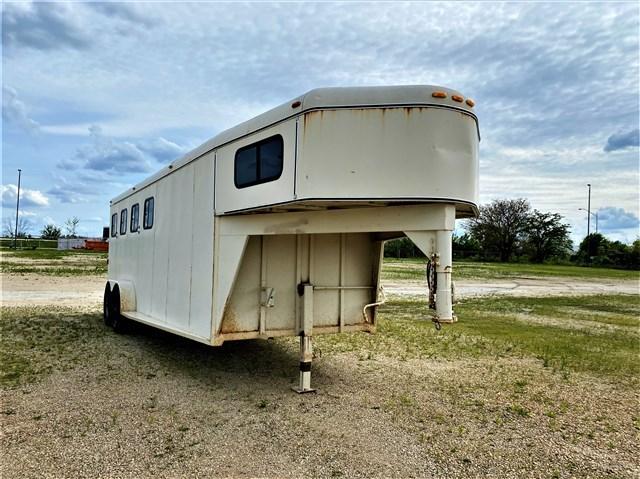 1996 Titan Trailers 4H GOOSENECK W/ FRONT DRESS Enclosed Cargo Trailer 1996 Titan Trailers 4H GOOSENECK W/ FRONT DRESS Enclosed Cargo Trailer