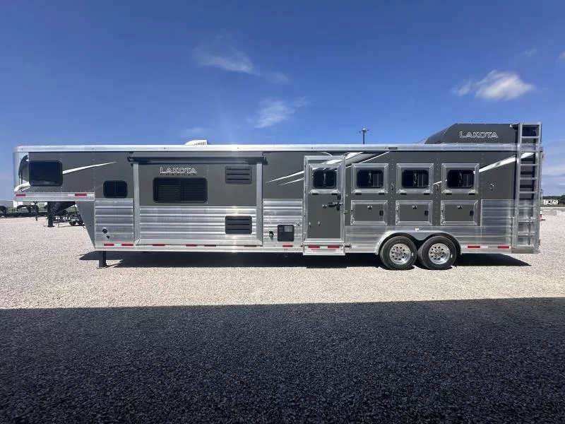 new Horse Trailers Lakota  for sale, in Litchfield, IL Thumbnail 6