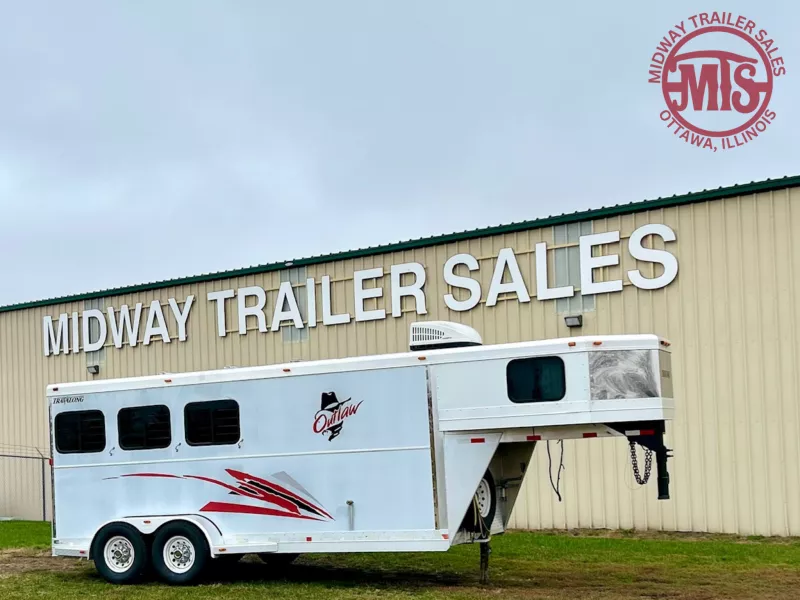 2001 Travalong Outback 3H Slant w/ Front Dress Weekender Horse Trailer