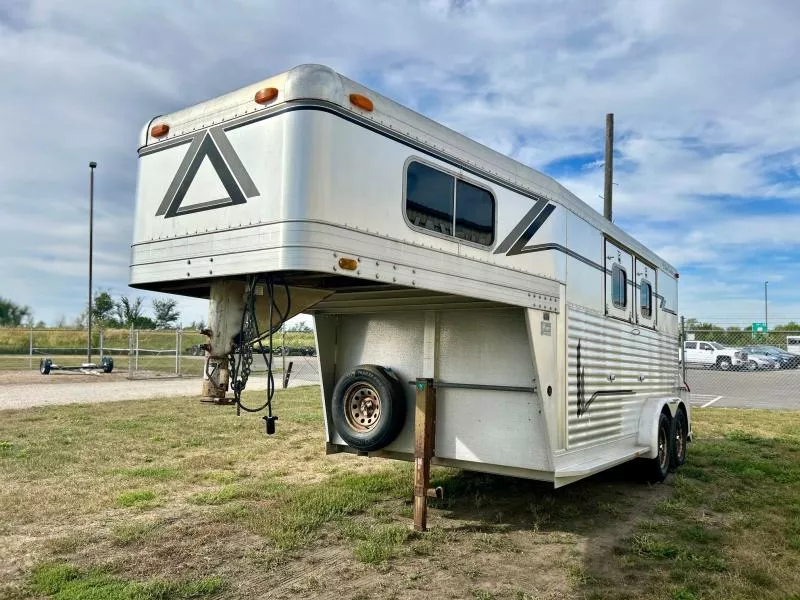 used Horse Trailers 4-Star Trailers  for sale, in Ottawa, IL Thumbnail 8