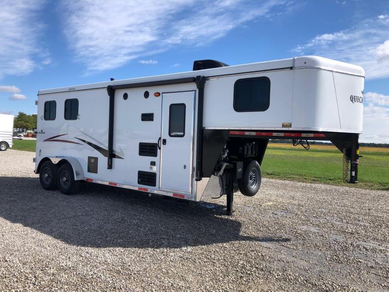 2022 Bison Trailers 7206 Quick Draw w/ 6' SW Horse Trailer 2022 Bison Trailers 7206 Quick Draw w/ 6' SW Horse Trailer