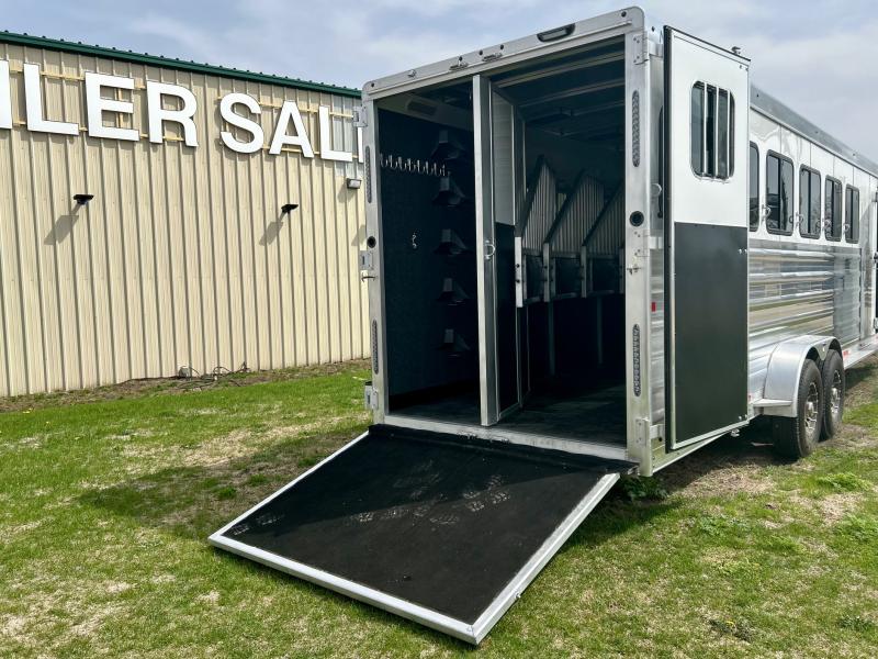 new Horse Trailers Merhow Trailers  for sale, in Litchfield, IL Thumbnail 6