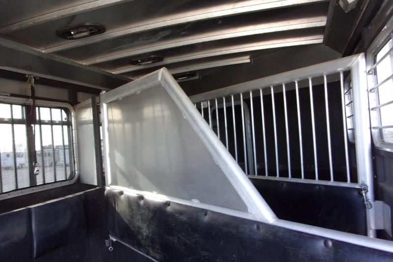 Logan Razor Trailer 2012 Logan Coach 8311 Razor XLT 3H w/ 11' SW LQ TA GN Horse Trailer in ...