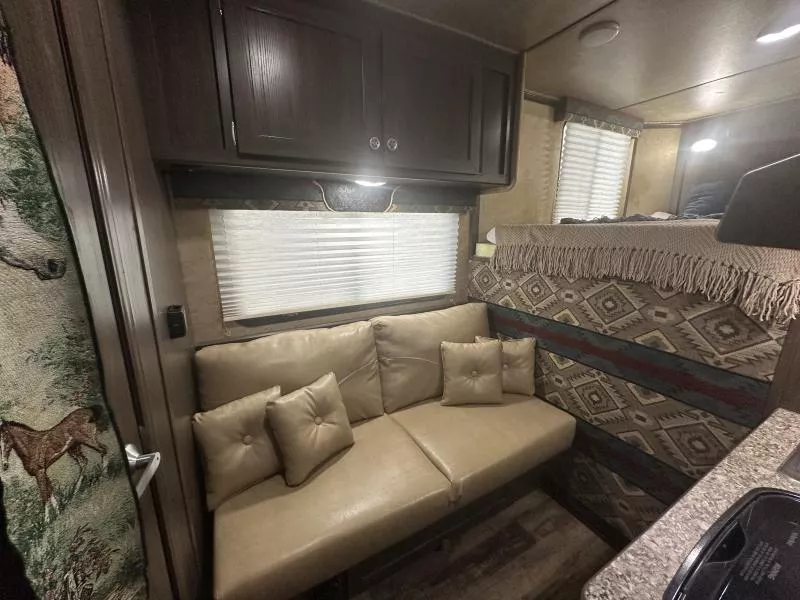 used Horse Trailers Harmar  for sale, in Litchfield, IL Thumbnail 6