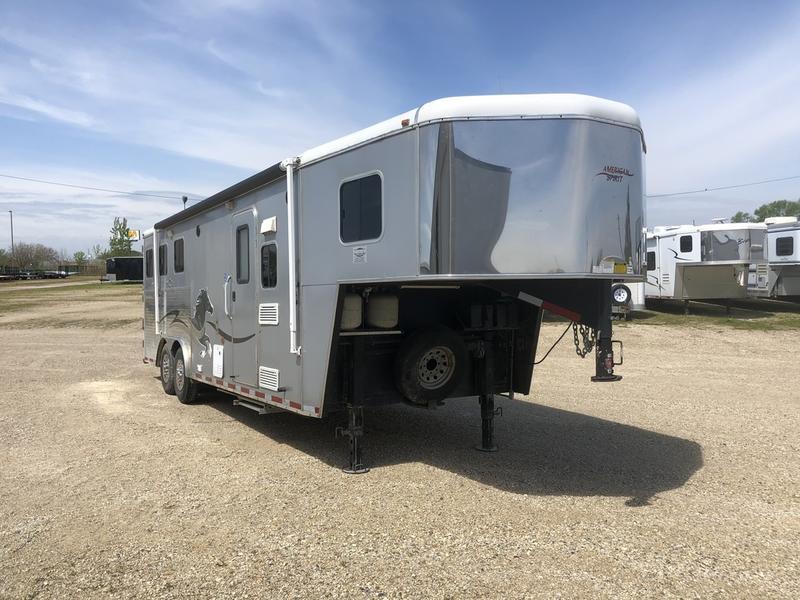 2007 American Spirit 8380 3H w/ 9' SW LQ Horse Trailer 2007 American Spirit 8380 3H w/ 9' SW LQ Horse Trailer