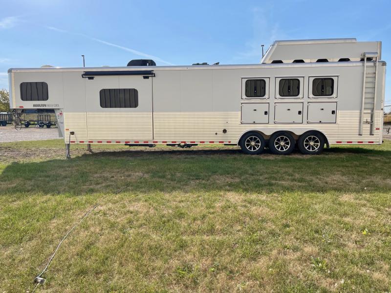 used Horse Trailers Sundowner Trailers  for sale, in Ottawa, IL Thumbnail 4