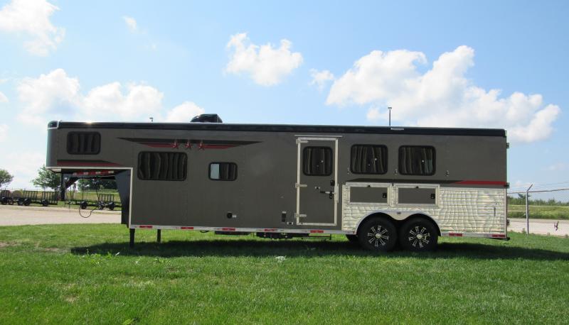 new Horse Trailers Bison Trailers  for sale, in Ottawa, IL Thumbnail 5