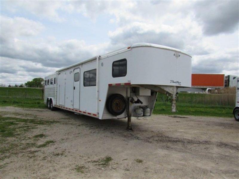Used Hart Horse trailers for sale