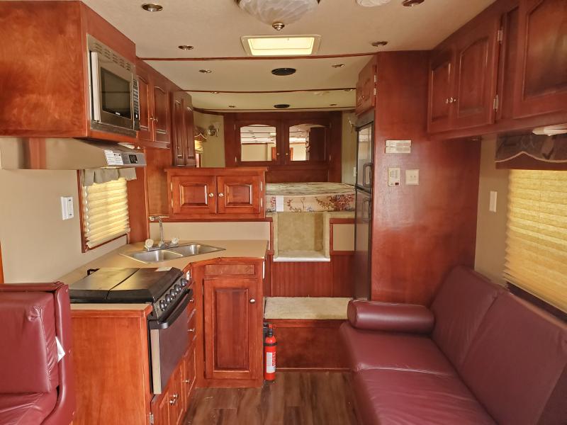 used Horse Trailers Bison Trailers  for sale, in Litchfield, IL Thumbnail 9