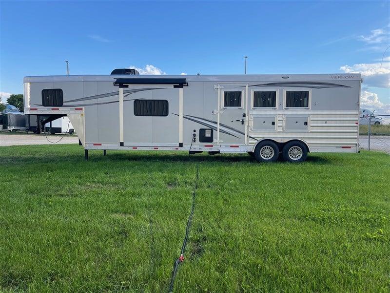 new Horse Trailers Merhow Trailers  for sale, in Ottawa, IL Thumbnail 5