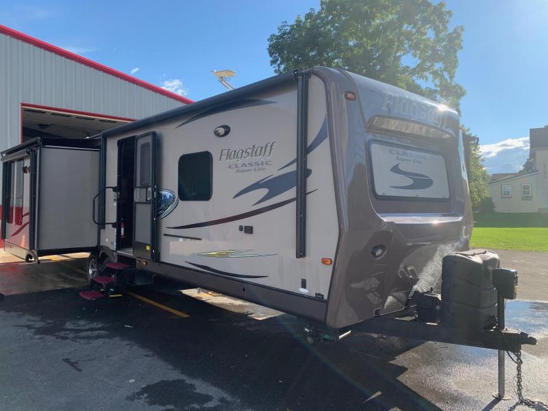 2015 FLAGSTAFF CLASSIC SUPER LITE 832IKBS Travel Trailer - Rear Living Room - Island Kitchen - Triple Slide - Slide Toppers 2015 FLAGSTAFF CLASSIC SUPER LITE 832IKBS Travel Trailer - Rear Living Room - Island Kitchen - Triple Slide - Slide Toppers