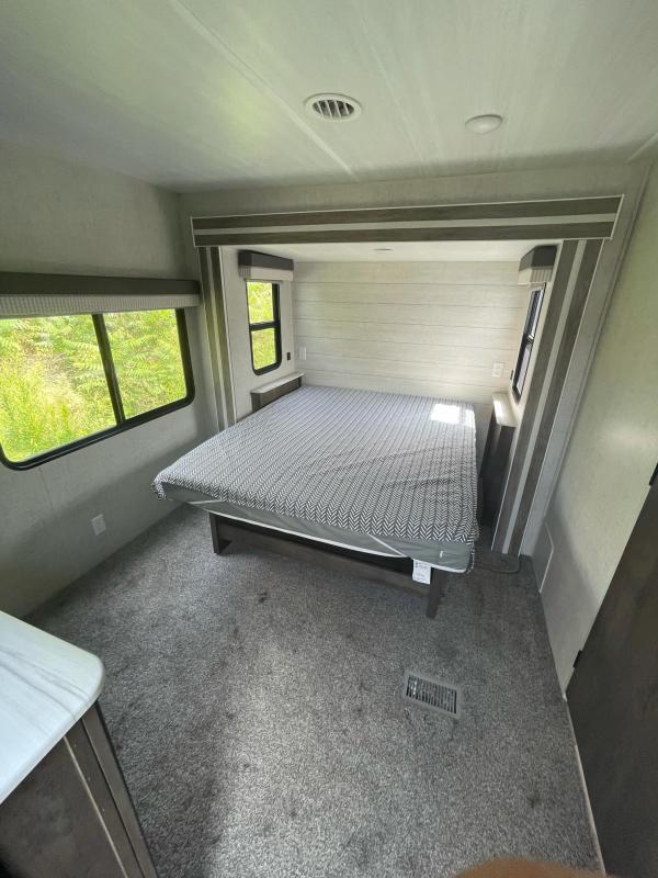 2021 Forest River SALEM 36VBDS Travel Trailer Sliding Glass Door Bunks Versa Lounge