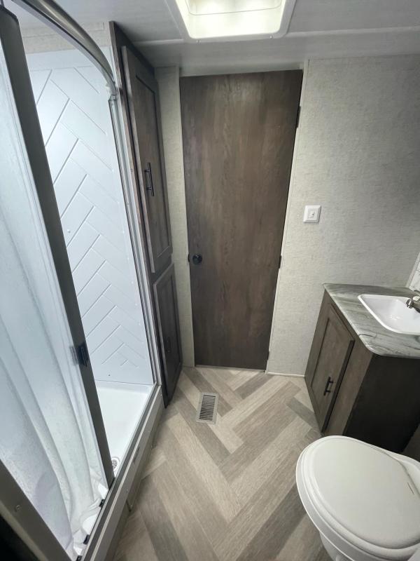 2021 Forest River SALEM 36VBDS Travel Trailer Sliding Glass Door Bunks Versa Lounge