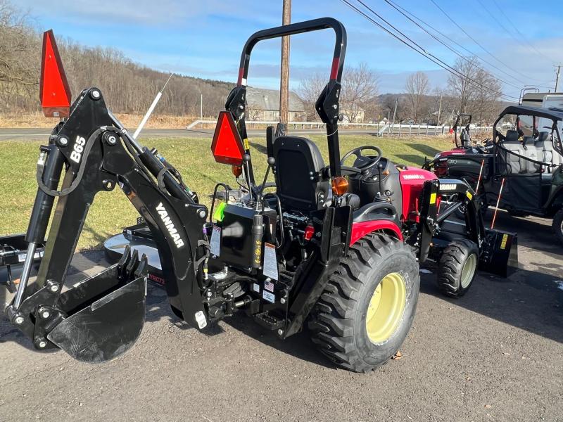 YANMAR SA424 Tractor with Loader and Backhoe 1200 lb Loader Lift 24