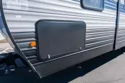 used Toy Haulers Forest River Cherokee Wolf Pack Gold Series for sale, in Mountain Home, ID Thumbnail 11