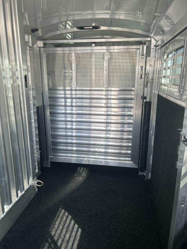 new Horse Trailers 4-Star Trailers  for sale, in Crawfordsville, IN Thumbnail 6