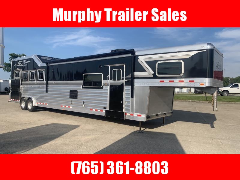 2023 4-Star Trailers 4 Horse Side Load Living Quarters Horse Trailer 2023 4-Star Trailers 4 Horse Side Load Living Quarters Horse Trailer