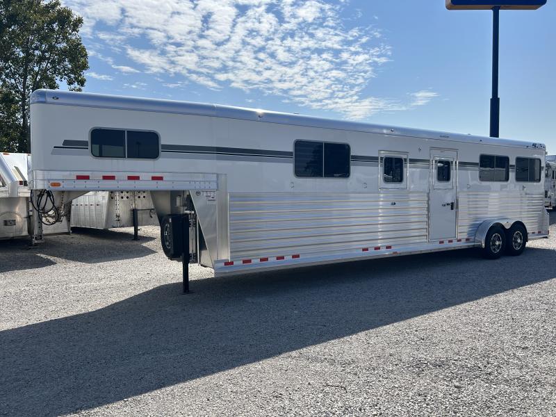 new Horse Trailers 4-Star Trailers  for sale, in Crawfordsville, IN Thumbnail 2