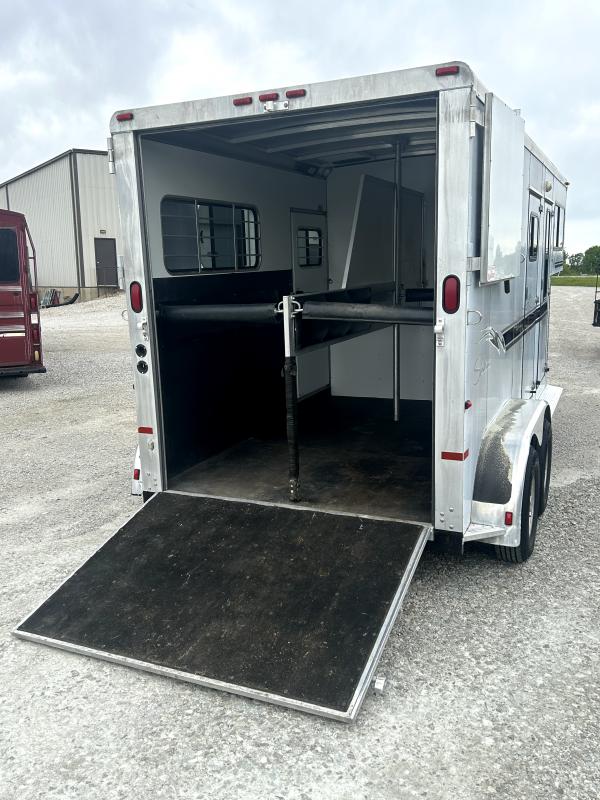 used Horse Trailers Sundowner Trailers  for sale, in Crawfordsville, IN Thumbnail 4