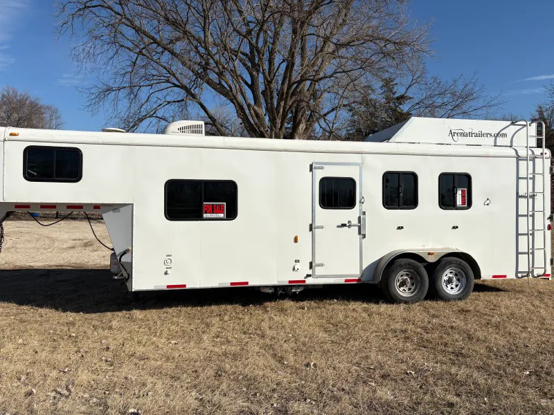 used Horse Trailers Bison Trailers  for sale, in Villisca, IA Thumbnail 3
