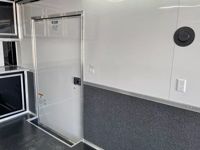 new Cargo (Enclosed) Trailers Continental Cargo  for sale, in Lubbock, TX Thumbnail 17