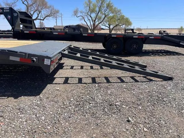 new Equipment / Flatbed Trailers Lamar Trailers  for sale, in Lubbock, TX Thumbnail 7