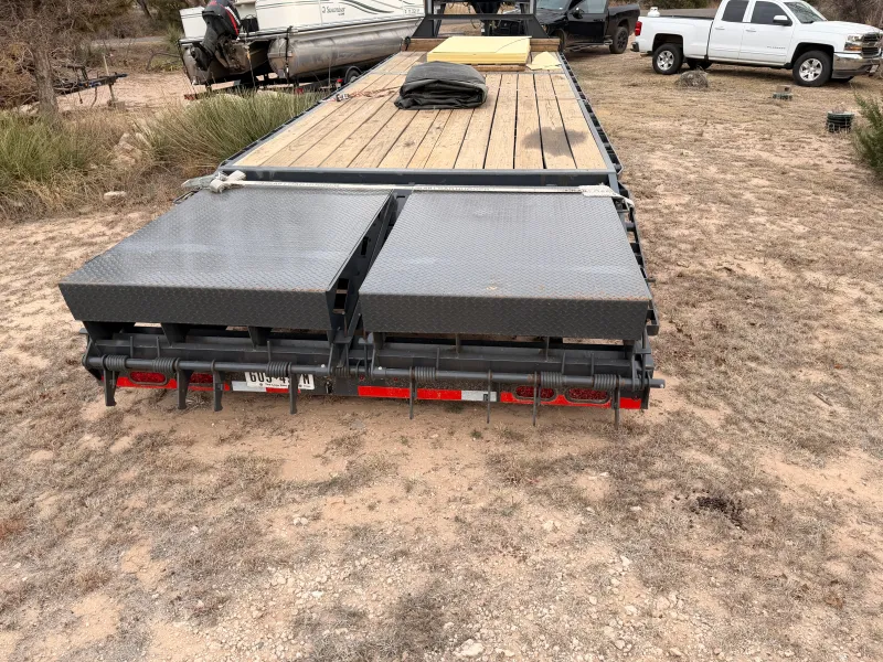 used Equipment / Flatbed Trailers Lamar Trailers  for sale, in Amarillo, TX Thumbnail 15