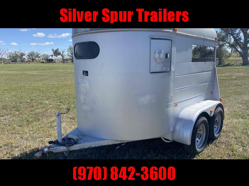 2006 CM 2 Horse Livestock Trailer 2006 CM 2 Horse Livestock Trailer