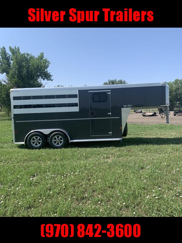 2022 Sundowner Trailers Super Sport 3 horse Livestock Trailer 2022 Sundowner Trailers Super Sport 3 horse Livestock Trailer