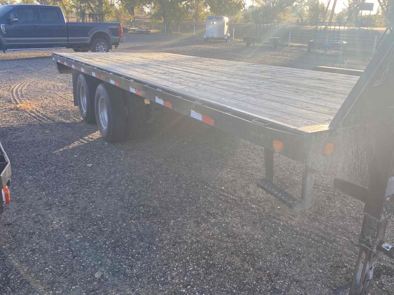 2015 PJ Trailers FD222 Flatbed Trailer 2015 PJ Trailers FD222 Flatbed Trailer