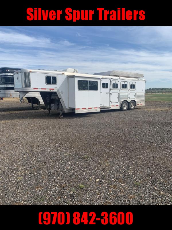 1998 Featherlite 8584-S Livestock Trailer 1998 Featherlite 8584-S Livestock Trailer