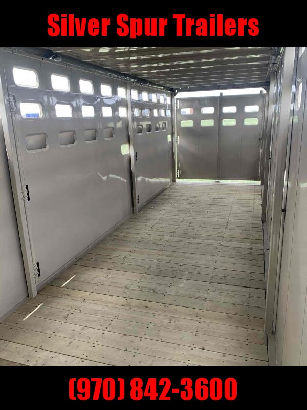 2021 Maxxim Industries LST Livestock Trailer 2021 Maxxim Industries LST Livestock Trailer