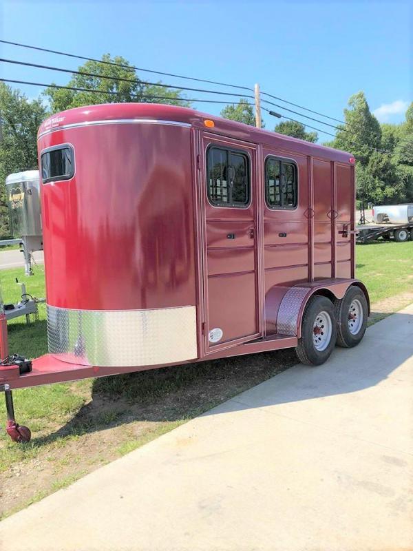2021 Calico Trailers 2 Horse Slant Horse Trailer 2021 Calico Trailers 2 Horse Slant Horse Trailer