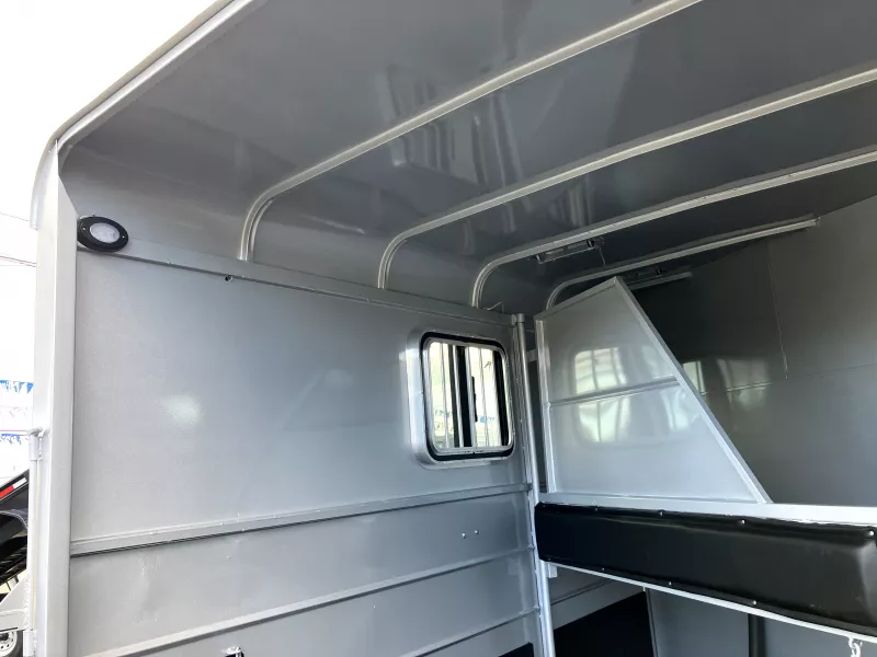 used Horse Trailers Calico Trailers  for sale, in Warren, OH Thumbnail 11