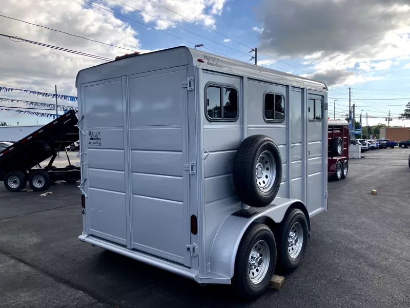 used Horse Trailers Calico Trailers  for sale, in Warren, OH Thumbnail 8