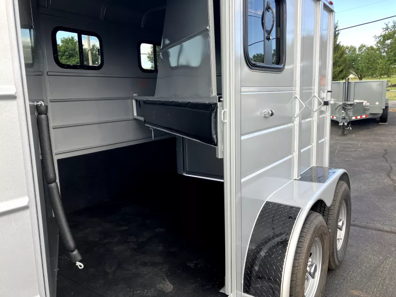 used Horse Trailers Calico Trailers  for sale, in Warren, OH Thumbnail 6