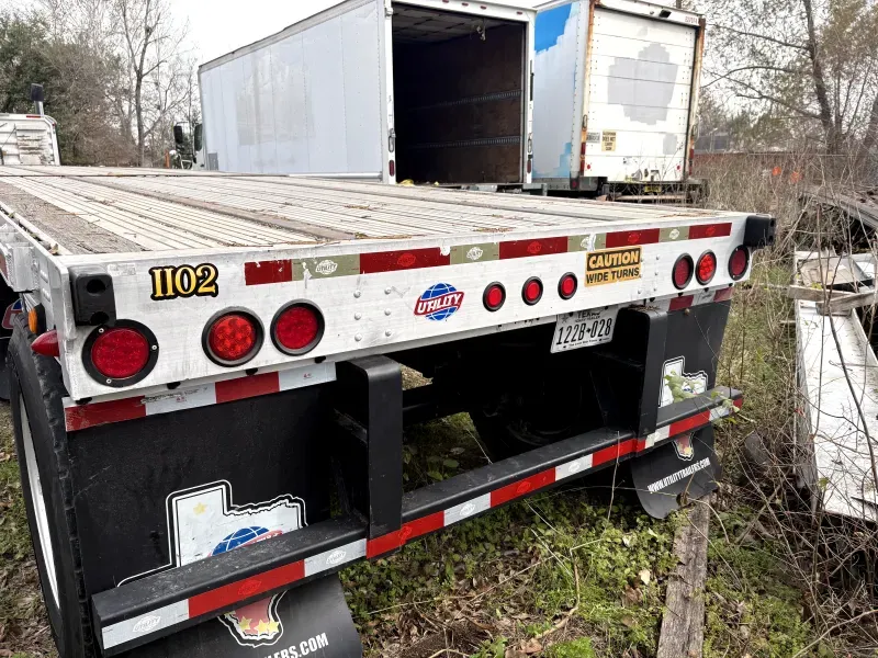 used Flatbed Semi Trailers Utility Trailer Manufacturing Company  for sale, in Houston, TX Thumbnail 4