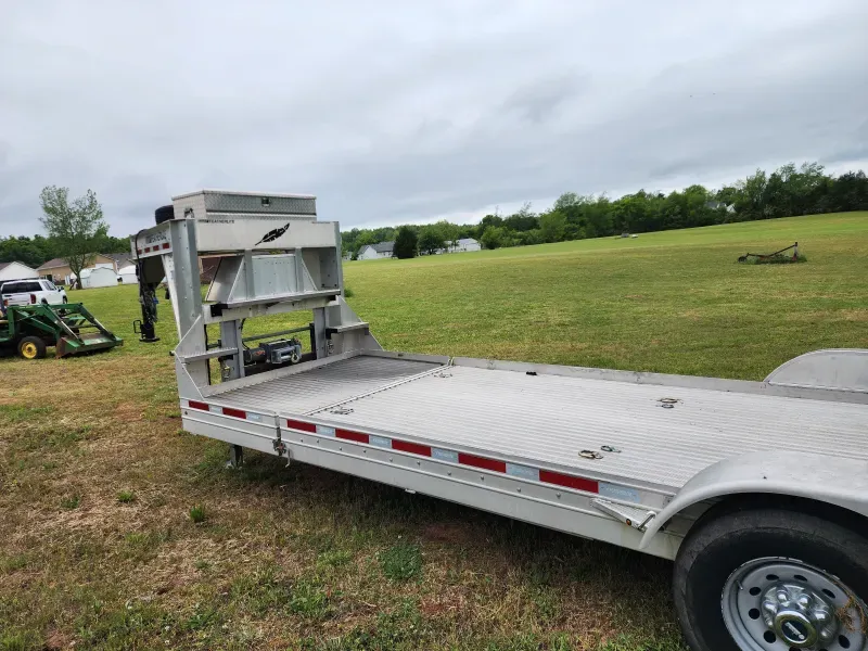 used Car Haulers / Racing Trailers Featherlite  for sale, in Portland, TN Thumbnail 3