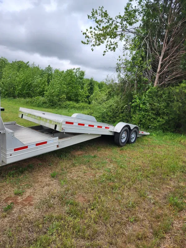 used Car Haulers / Racing Trailers Featherlite  for sale, in Portland, TN Thumbnail 2